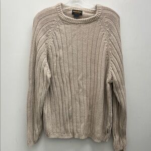 Vintage Woolrich Men's Beige Crewneck Sweater